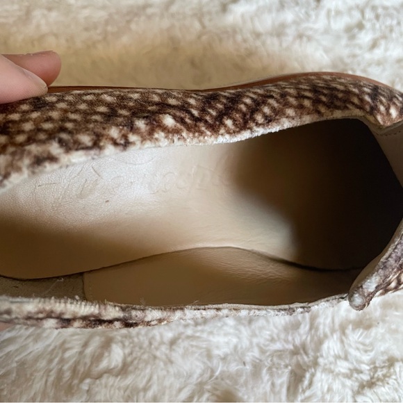 FREE PEOPLE Snake Eyes Brown and White Velvet Platform Loafer Women's 38 - Picture 5 of 7